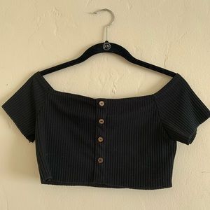 Black crop top!